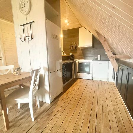 Appartamento Laegenhet Foer Stoerre Saellskap Naera Gekas I Ullared Vessigebro Esterno foto